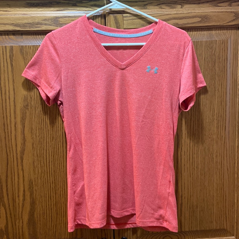 Under Armor Moisture Wicking Short Sleeve